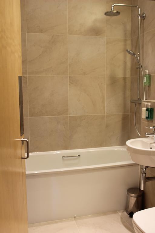 The Pipers' Tryst Hotel غلاسغو المظهر الخارجي الصورة