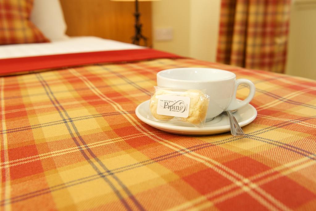 The Pipers' Tryst Hotel غلاسغو المظهر الخارجي الصورة